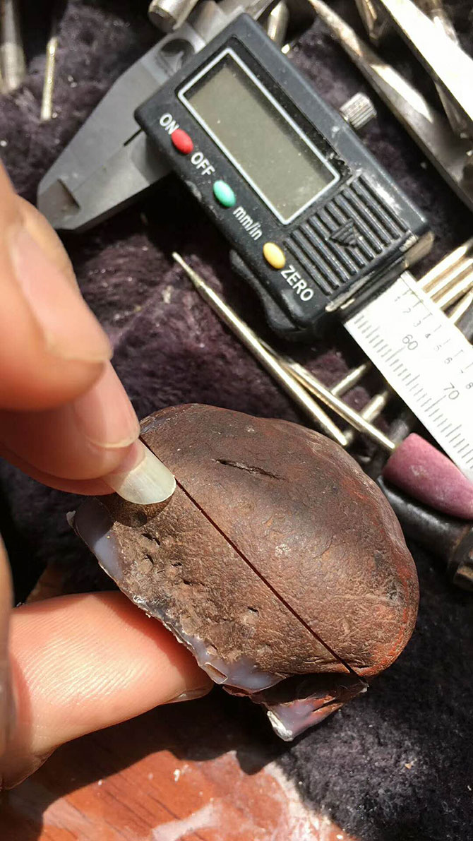南红玛瑙切缝图片