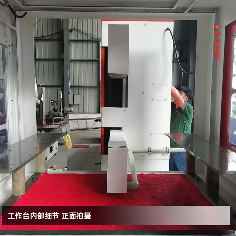 环形金刚石线切割机工作台内部正面拍摄
