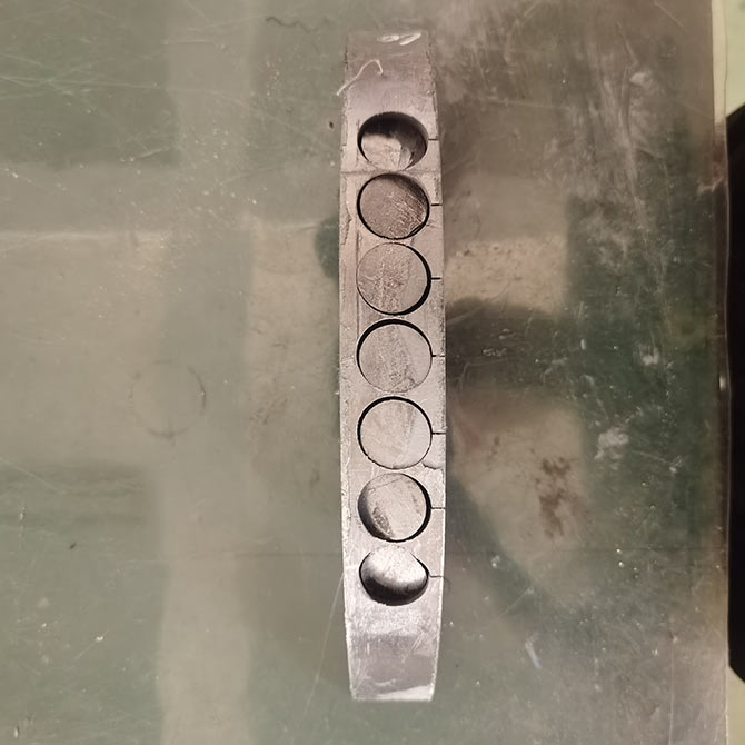 加工实例：氮化硼切割效果光洁度堪比磨床[环形线切形机切样]