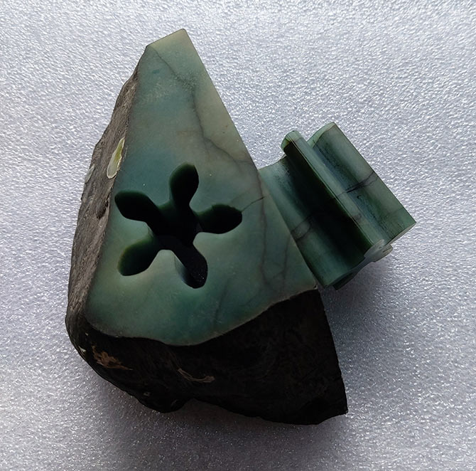 翡翠切样，翡翠切割设备，翡翠线切割机，今科技术