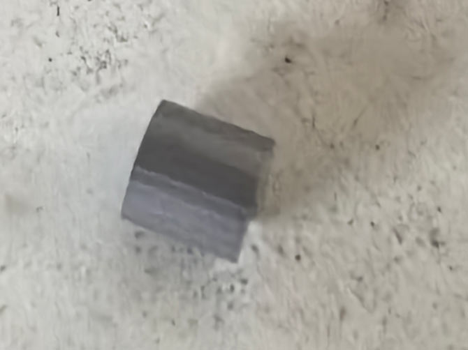 单抛硅片切样，单抛硅片切割设备，单抛硅片切割机，金刚石线切割机，半导体材料切样，今科技术