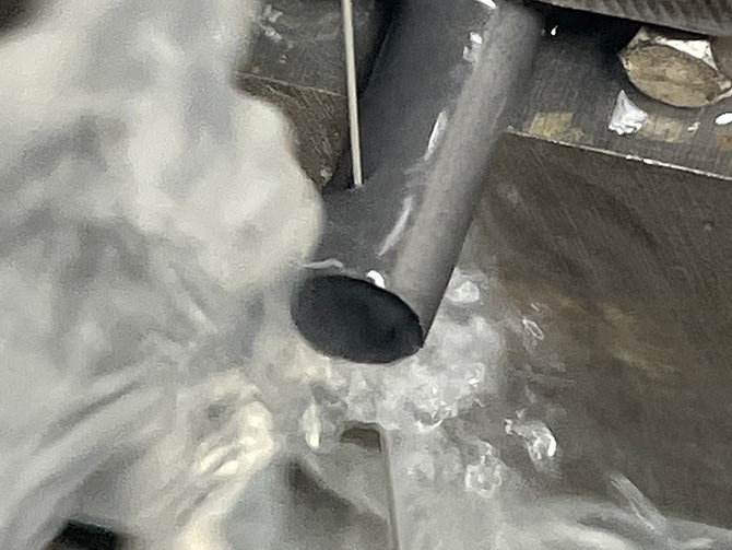 氧化锆切样，氧化锆切割设备，氧化锆切割机，今科技术